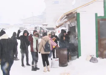 Dans ederek ısındılar