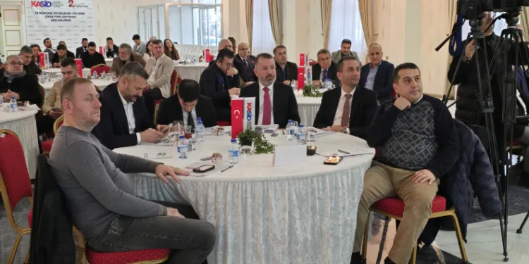 ‘İş Dünyası ve Gelecek Vizyonu Zirvesi’ programı