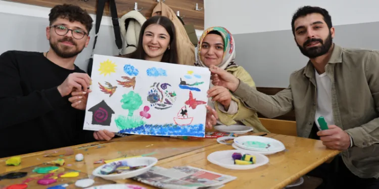Okul öncesi öğretmenleri öğrendiklerini aktaracak