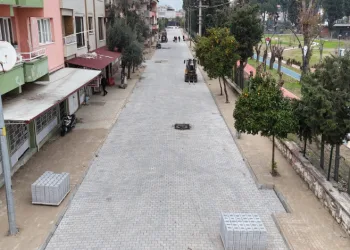 Nazilli’den, yol yenileme çalışması
