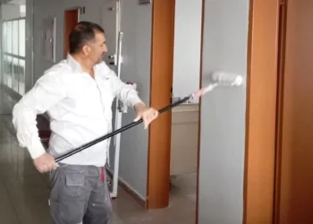 Dünyaca ünlü cerrah Özkan’a Tutlulardan teşekkür