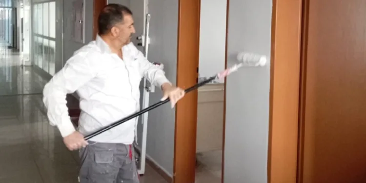 Dünyaca ünlü cerrah Özkan’a Tutlulardan teşekkür