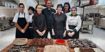 Gediz’de genç aşçılar hem üretiyor hem kazanıyor