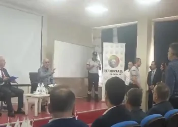 100 işçinin işine son verdi