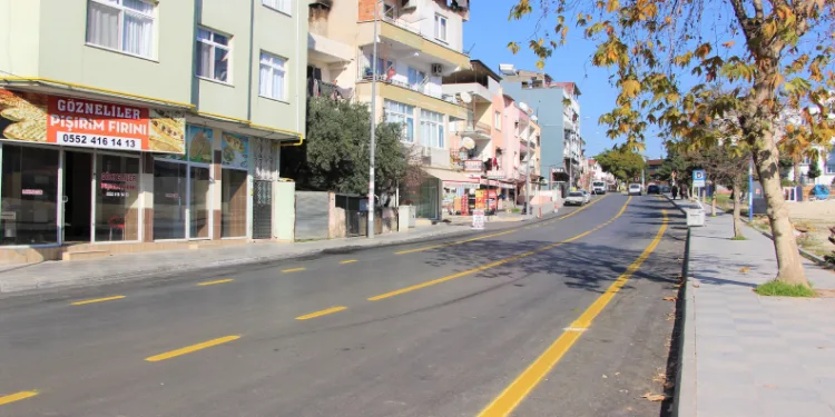 Toroslar’da asfalt çalışması tamamladı