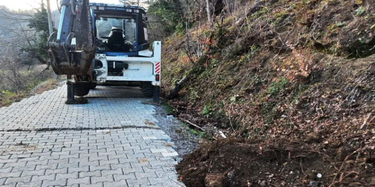 Uğur Köyü’nde alt yapı çalışmaları devam ediyor