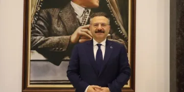 Vali Aksoy’dan gazetecilere mesaj