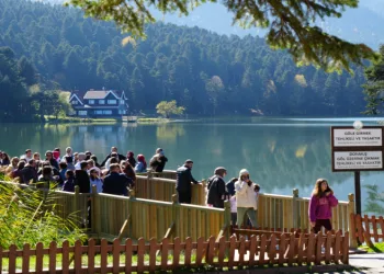 2 milyon civarı turist akını
