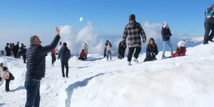 Öğrenciler, teleferikle stres attı