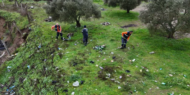 Nazilli Belediyesi’nden Bozyurt Mahallesi’nde temizlik seferberliği