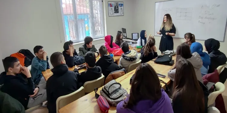 “Sınav Kaygısı ve Baş Edebilme Yöntemleri” semineri