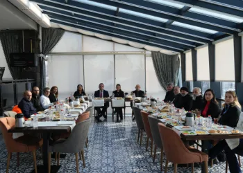 Başkan Senger, basınla bir araya geldi