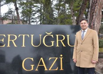 Ertuğrul Gazi Türbesi’ndeki ‘Saygı Nöbeti’ değiştirildi