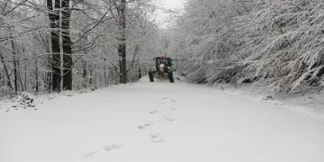 Kartepe’de kar yağışı etkili oluyor
