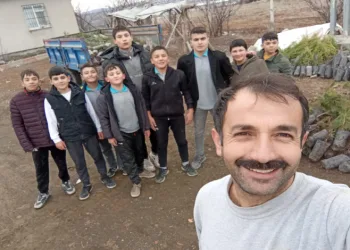 Yozgat’ta minik eller fidanları toprakla buluşturdu