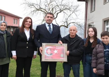 Vali Aslan, şehit yakınları ve gazileri yalnız bırakmıyor