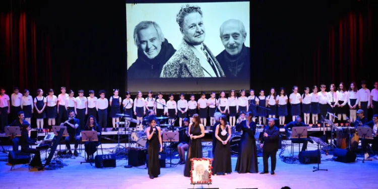 Nazım Hikmet 123’ncü doğum gününde Şişli’de düzenlenen programda anıldı