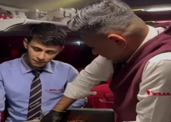 Otobüs yolculuğunda artık çiğ köfte