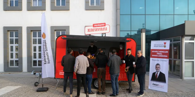 Kahramanmaraş’ta öğrencilere sıcak çorba ikramı