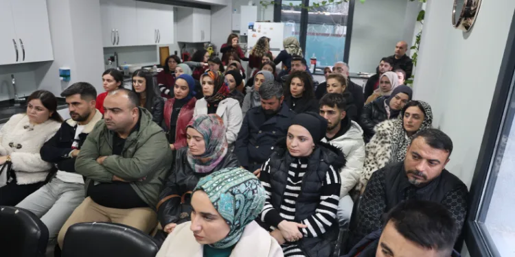 Diyarbakır’da otizmli çocukların ailelerine seminer