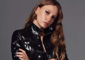 serenay-sarıkaya-ayşe-barım-mert-demir-