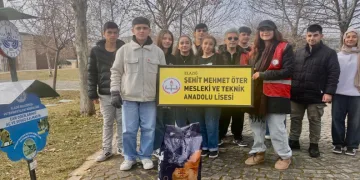 Can dostlara su ve mama desteği