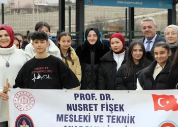 Liseliler çevre dostu çalışmaları inceledi