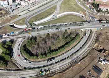 Yeşilkent Kavşağı’nda trafik akışı değişikliği