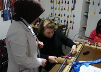 Bu sanatın tarihi M.Ö. 4 binli yıllara dayanıyor