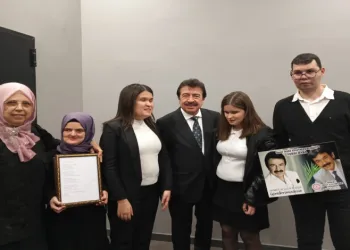 Umut çocukları ünlü sanatçıyı unutmadı