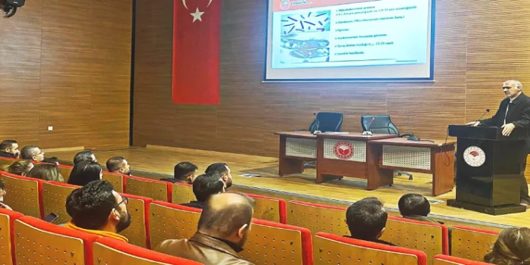 Siirt’te veteriner hekimlere eğitim verildi