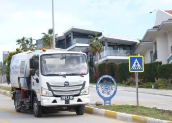 Büyükşehir, Kuşadası’nda çalışmalarını sürdürüyor
