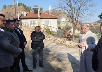 Orhangazi Mahallesindeki çalışmaları kontrol etti