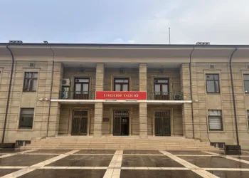 Eskişehir’de bayraklar yarıya indirildi