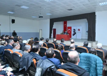 Vali Aksoy’dan muhtarlara iş birliği çağrısı