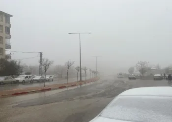 Besni güne kar yağışıyla uyandı