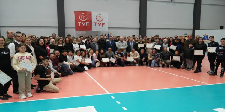 Alanya’da zeybek kurslarının ikinci dönemi başlıyor