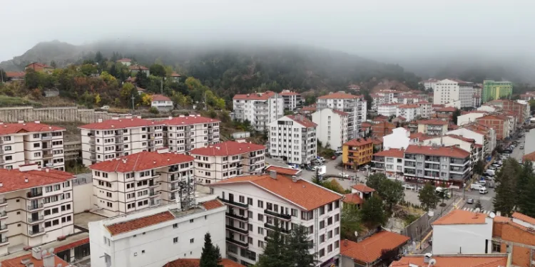 Ankara’da sis etkili oldu