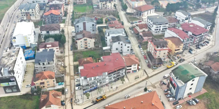 Serdar Mahallesi’nde yollar yenilenmeye başlandı