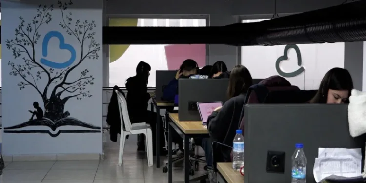 Gençlerden, Bandırma Gençlik Merkezi’ne tam not