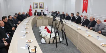 İçişleri Bakan Müşaviri, alevi kanaat önderleriyle bir araya geldi