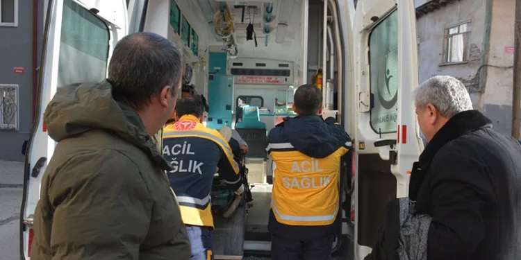 Mersin’de uyuşturucu ve silah ticareti yapan 3 şüpheli tutuklandı