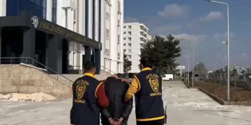 Otomobille çarpışan motosikletli genç, 11 günlük yaşam savaşını kaybetti
