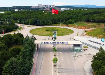 BUÜ öğrencilerinin 10 projesine ÜNİDES desteği