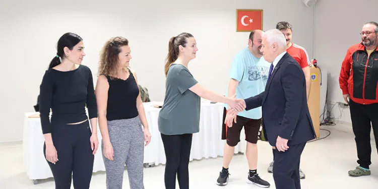 ‘Kısa Süren Saltanat’ seyirciyle buluşmak için gün sayıyor