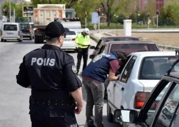 Ailesini katleden polis memuru 8 yıl önce güvercin kurtarmış