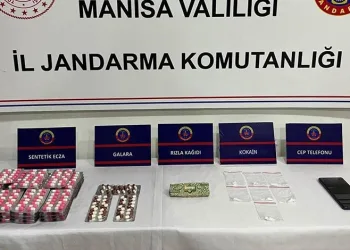 Oto boya atölyesinde çıkan yangın paniğe neden oldu