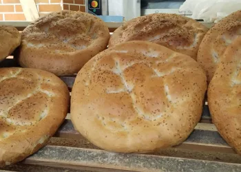 Ramazan pidesi 30 liradan satılacak