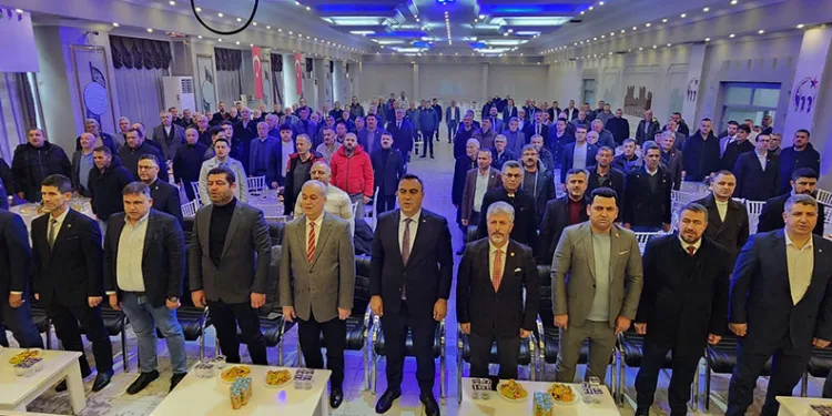 Tuncay Akar Muhtarlar Derneği’nin yeni başkanı oldu