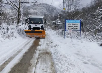İnegöl Belediyesi, 80 personel 20 araçla sahada